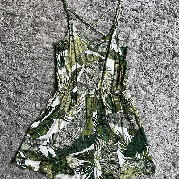 H&M Divided Leaf Romper - Picture 8 of 11